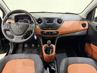 Hyundai I-10 1.0 Blue i-Motion Comfort Plus picture 36