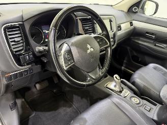 Mitsubishi Outlander 2.0 PHEV Instyle 4WD Leer picture 8
