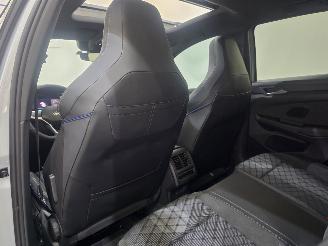 Volkswagen Golf VIII 1.5 eTSI R/Line Pano DSG MHEV 110kw picture 36