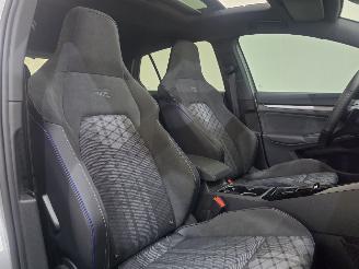 Volkswagen Golf VIII 1.5 eTSI R/Line Pano DSG MHEV 110kw picture 38