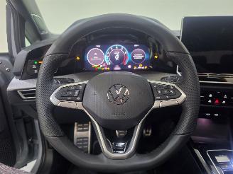 Volkswagen Golf VIII 1.5 eTSI R/Line Pano DSG MHEV 110kw picture 29