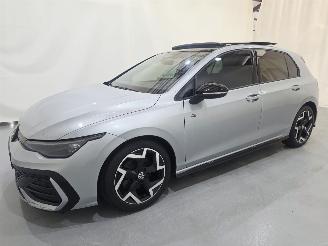 Volkswagen Golf VIII 1.5 eTSI R/Line Pano DSG MHEV 110kw picture 10