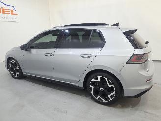 Volkswagen Golf VIII 1.5 eTSI R/Line Pano DSG MHEV 110kw picture 11