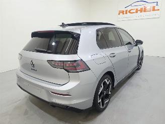 Volkswagen Golf VIII 1.5 eTSI R/Line Pano DSG MHEV 110kw picture 14