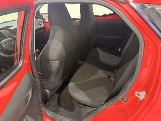 Toyota Aygo 1.0 VVT-i X-Fun 5 Drs Airco NAP picture 15