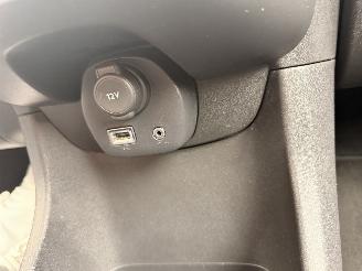 Toyota Aygo 1.0 VVT-i X-Fun 5 Drs Airco NAP picture 12