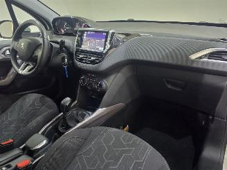Peugeot 2008 1.2 PureTech Blue Lion AC Navi Panoramadak picture 30