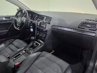 Volkswagen Golf Variant 1.2 TSI Business Edition picture 32