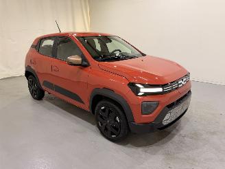 krockskadad bil auto Dacia Spring 48Kw Extreme Electric 2025/4
