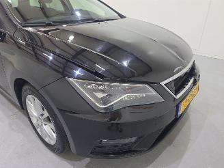 Seat Leon ST 1.0 EcoTSI Style Business Intense picture 11
