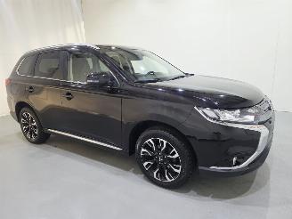Mitsubishi Outlander 2.0 PHEV Instyle+ 4WD149Kw Bjr.2018 picture 33