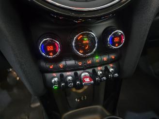Mini Cooper Chili Serious Business 5.Drs Pano Airco Leder picture 19