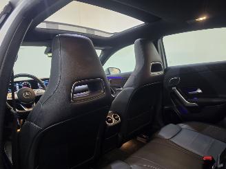 Mercedes A-klasse 200 Launch Edition Premium Plus AMG Line bjr.2018 picture 14