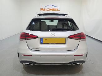 Mercedes A-klasse 200 Launch Edition Premium Plus AMG Line bjr.2018 picture 5