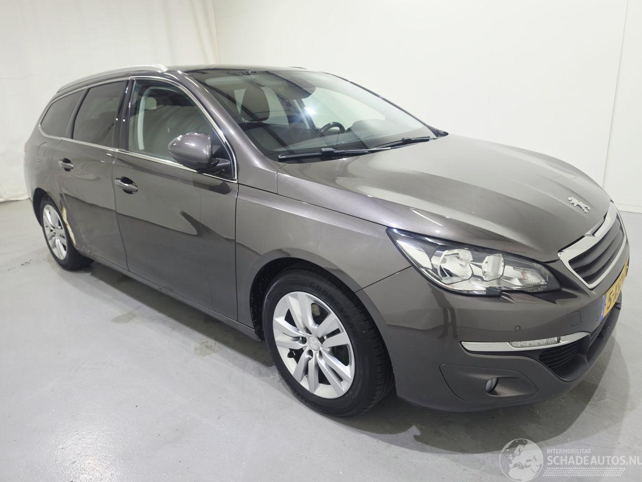 Peugeot 308 SW 1.2 E-THP Blue Lease Executive 81Kw Glazen-dak