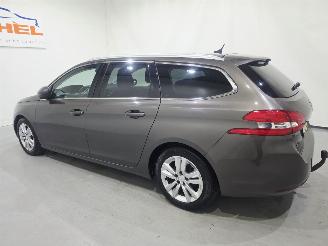 Peugeot 308 SW 1.2 E-THP Blue Lease Executive 81Kw Glazen-dak picture 19