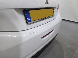 Peugeot 208 HB 1.0 VTi Access AC 5.DRS picture 16