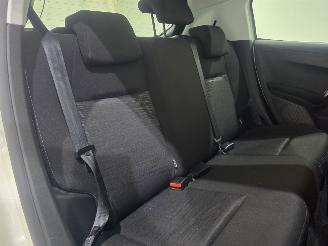 Peugeot 208 HB 1.0 VTi Access AC 5.DRS picture 8