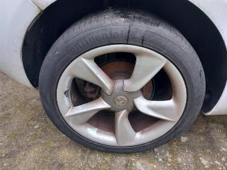 Opel Astra Astra J GTC (PD2/PF2), Hatchback 3-drs, 2011 / 2018 1.4 Turbo 16V ecoFLEX 120 picture 35