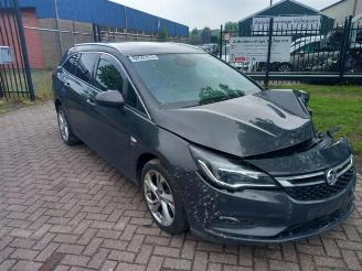 Voiture accidenté Opel Astra Astra K Sports Tourer, Combi, 2015 / 2022 1.6 CDTI 110 16V 2016/8