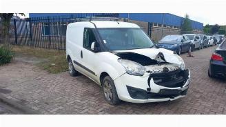 uszkodzony samochody osobowe Opel Combo Combo, Van, 2012 / 2018 1.3 CDTI 16V ecoFlex 2014/6