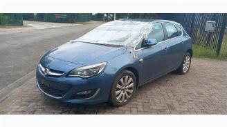 Opel Astra Astra J (PC6/PD6/PE6/PF6), Hatchback 5-drs, 2009 / 2015 2.0 CDTI 16V 165 Ecotec picture 3