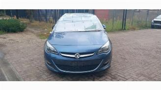 Opel Astra Astra J (PC6/PD6/PE6/PF6), Hatchback 5-drs, 2009 / 2015 2.0 CDTI 16V 165 Ecotec picture 2