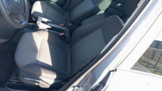 Opel Zafira Zafira (M75), MPV, 2005 / 2015 1.6 16V picture 14