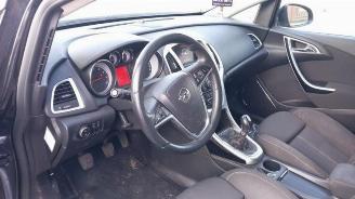 Opel Astra Astra J Sports Tourer (PD8/PE8/PF8), Combi, 2010 / 2015 1.4 Turbo 16V picture 10