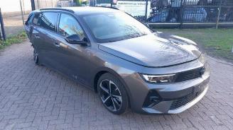Salvage car Opel Astra Astra L Sports Tourer (F4/FC/FN/FR), Combi, 2021 1.2 Turbo 130 12V 2025/4