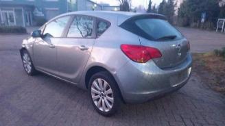 Opel Astra Astra J (PC6/PD6/PE6/PF6), Hatchback 5-drs, 2009 / 2015 1.4 16V ecoFLEX picture 5