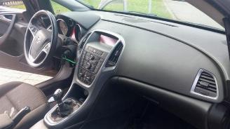 Opel Astra Astra J (PC6/PD6/PE6/PF6), Hatchback 5-drs, 2009 / 2015 1.4 Turbo 16V picture 11