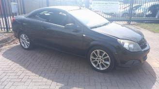 Salvage car Opel Astra Astra H Twin Top (L67), Cabrio, 2005 / 2010 1.8 16V 2008/4