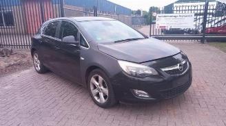 demontáž osobní automobily Opel Astra Astra J (PC6/PD6/PE6/PF6), Hatchback 5-drs, 2009 / 2015 1.4 Turbo 16V 2012/3