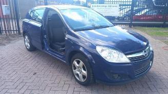 Démontage voiture Opel Astra  2007/7