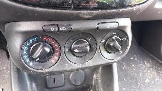 Opel Corsa-E Corsa E, Hatchback, 2014 1.4 16V picture 25