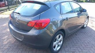 Opel Astra Astra J (PC6/PD6/PE6/PF6), Hatchback 5-drs, 2009 / 2015 1.7 CDTi 16V 110 picture 7