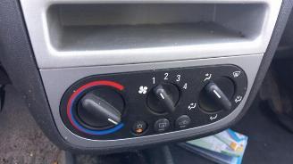 Opel Corsa Corsa C (F08/68), Hatchback, 2000 / 2009 1.2 16V Twin Port picture 22