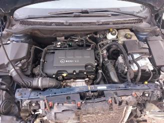 Opel Astra Astra J (PC6/PD6/PE6/PF6), Hatchback 5-drs, 2009 / 2015 1.4 Turbo 16V picture 31