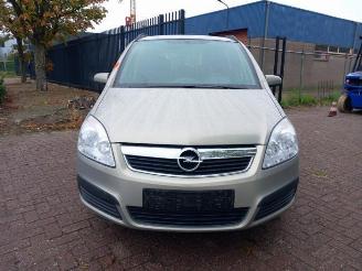 Opel Zafira Zafira (M75), MPV, 2005 / 2015 2.2 16V Direct Ecotec picture 2