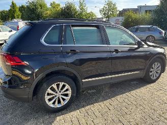 Volkswagen Tiguan 1.5 TSI Highline  Automaat picture 4