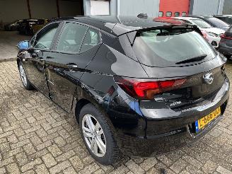 Opel Astra 1.2 Edition   HB picture 7