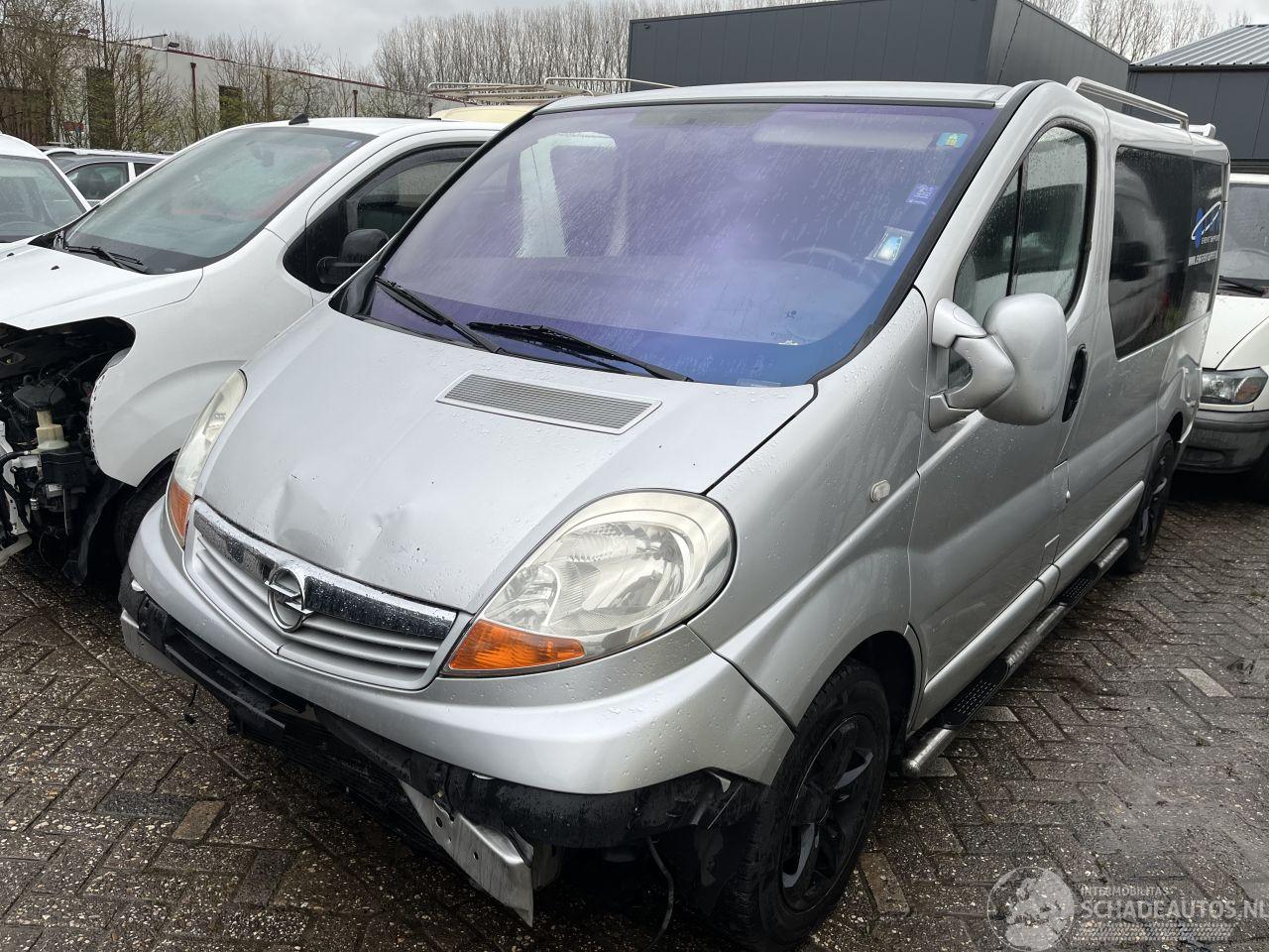 Opel Vivaro 2.5 CDTI  Automaat  Dubbel Cabine