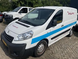 damaged commercial vehicles Peugeot Expert 1.6 HDI 2015/10