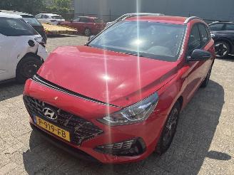 uszkodzony samochody osobowe Hyundai I-30 Wagon 1.0 T-GDI MHEV  Comfort 2022/3