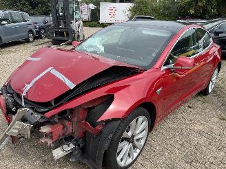 Vaurioauto  passenger cars Tesla Model 3 Standard Range Plus RWD 175 kW 2021/6