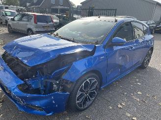 uszkodzony samochody osobowe Ford Focus 1.0 Hybrid  ST Line  X Business  ( Panoramadak ) 2020/11