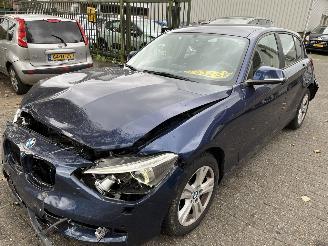 krockskadad bil auto BMW 1-serie 114i EDE Business 5 Drs 2013/2