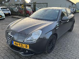 skadebil auto Alfa Romeo Giulietta 1.4 T Distinctive 2011/6