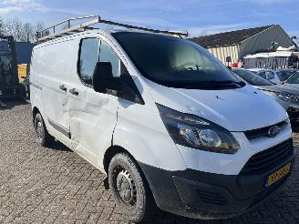 Ford Transit Custom 2.2 TDCI  L1H1 Ambiente picture 3